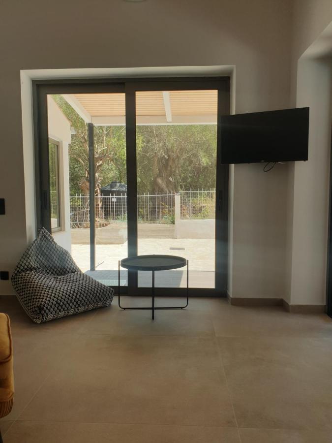 Lavender Green Villas Áyios Nikítas エクステリア 写真